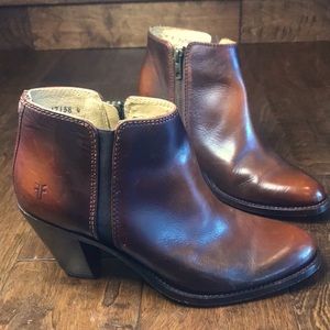 FRYE leather heeled booties, size 9